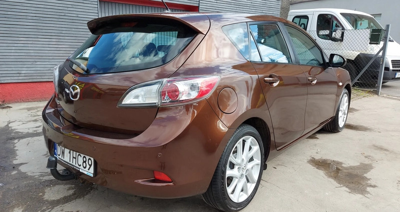 Mazda 3 cena 28900 przebieg: 110898, rok produkcji 2011 z Poznań małe 781